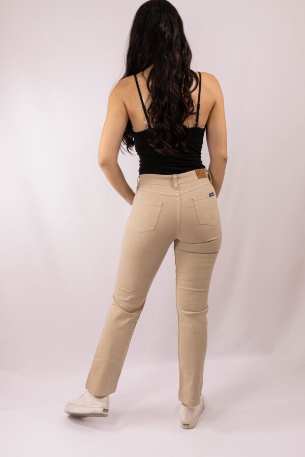 Pantalón casual beige para mujer – 5 Pocket Straight Renzo
